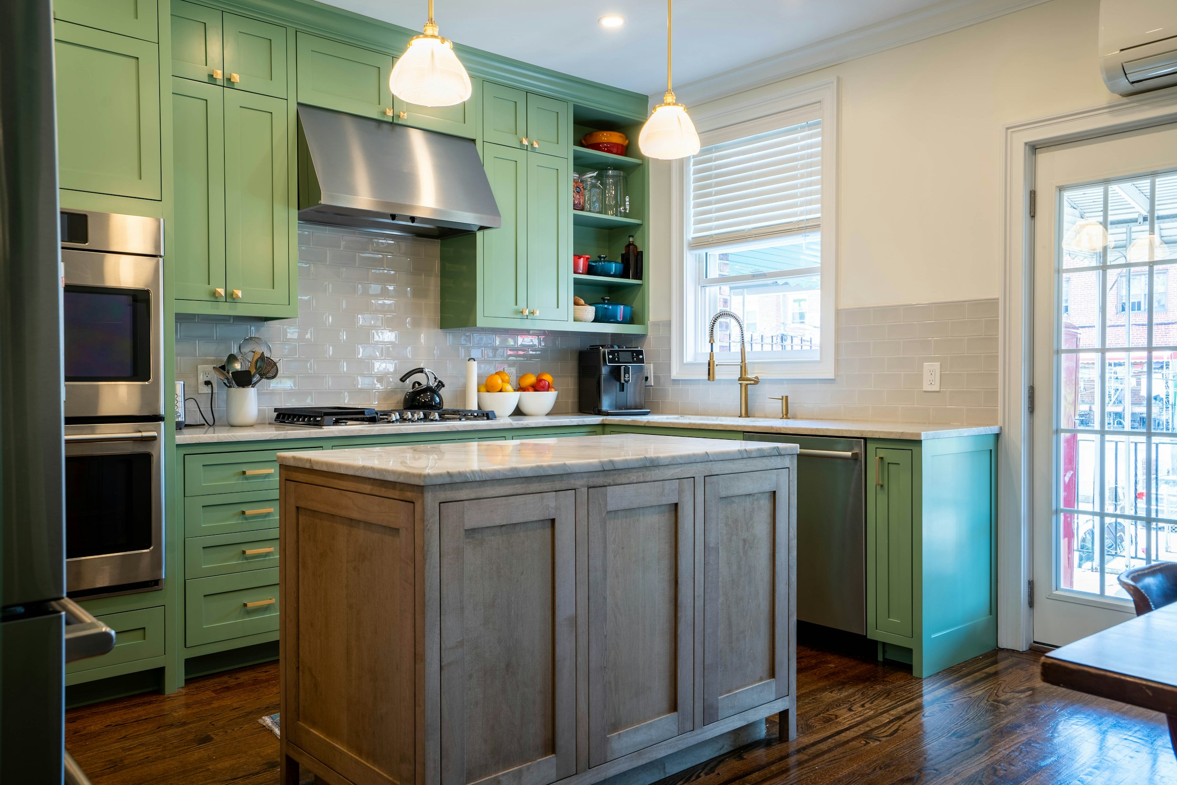 Угловая кухня, реализованный проект VELORA